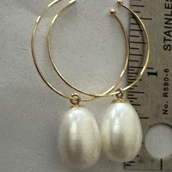10.1mm Wide White Cultured Pearls Hoop Earrings - 14K Yellow Gold Filled - Picture 3 of 8